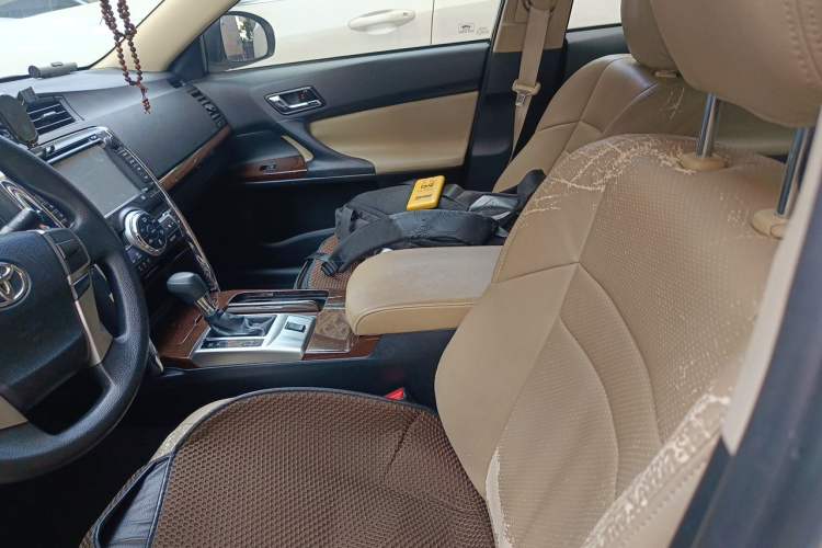 Used Toyota Reiz 2013 2.5S Elite Edition Left Front Seat