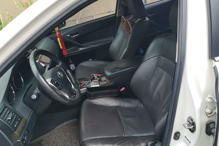 Used Toyota Reiz 2013 2.5V Elite Edition Left Front Seat