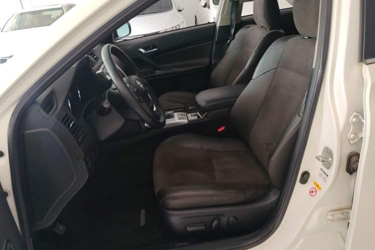 Used Toyota Reiz 2013 2.5V Shangrui Edition Left Front Seat