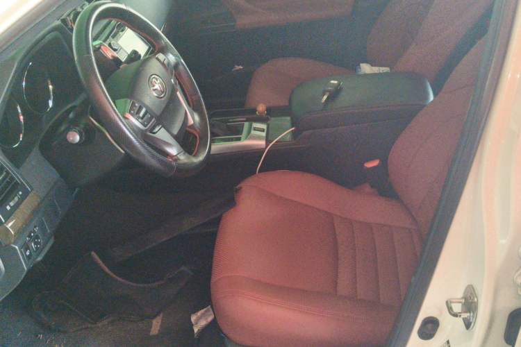 Used Toyota Reiz 2013 2.5S Elite Edition Left Front Seat