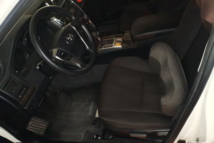 Used Toyota Reiz 2013 2.5S Elite Edition Left Front Seat