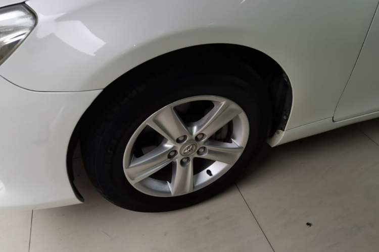 Used Toyota Reiz 2013 2.5V Elite Edition Left Front Wheel Hub