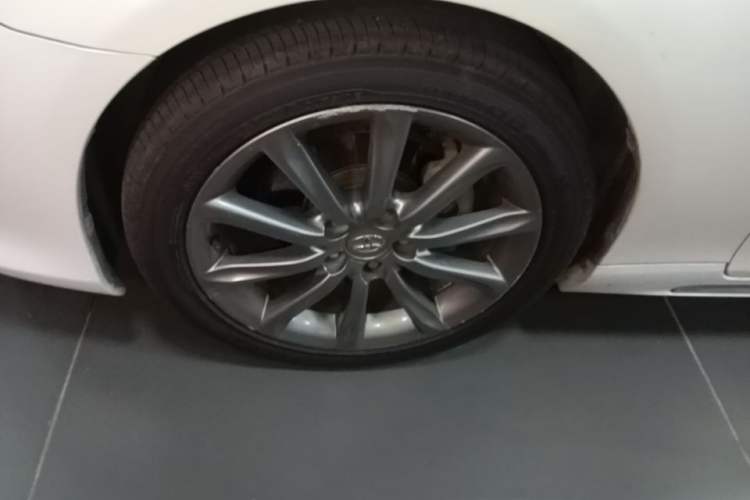 Used Toyota Reiz 2013 2.5V Shangrui Edition Left Front Wheel Hub