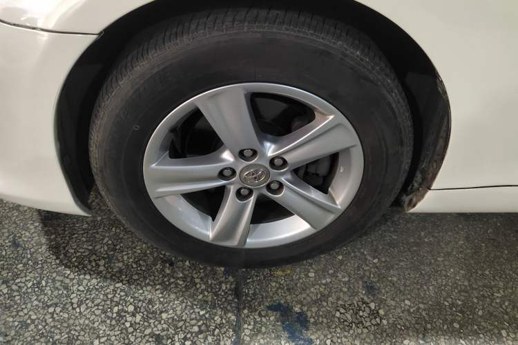 Used Toyota Reiz 2013 2.5V Elite Edition Left Front Wheel Hub