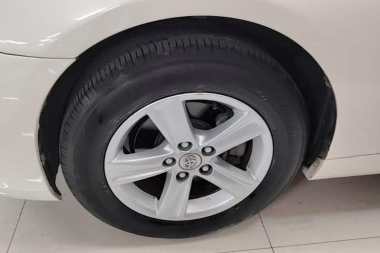 Used Toyota Reiz 2013 2.5S Elite Edition Left Front Wheel Hub