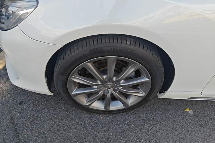 Used Toyota Reiz 2013 2.5V Shangrui Edition Left Front Wheel Hub