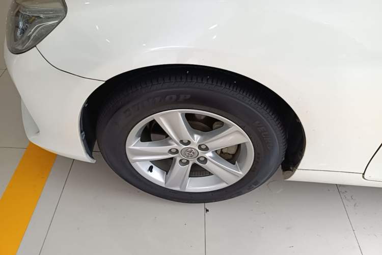 Used Toyota Reiz 2013 2.5S Elite Edition Left Front Wheel Hub