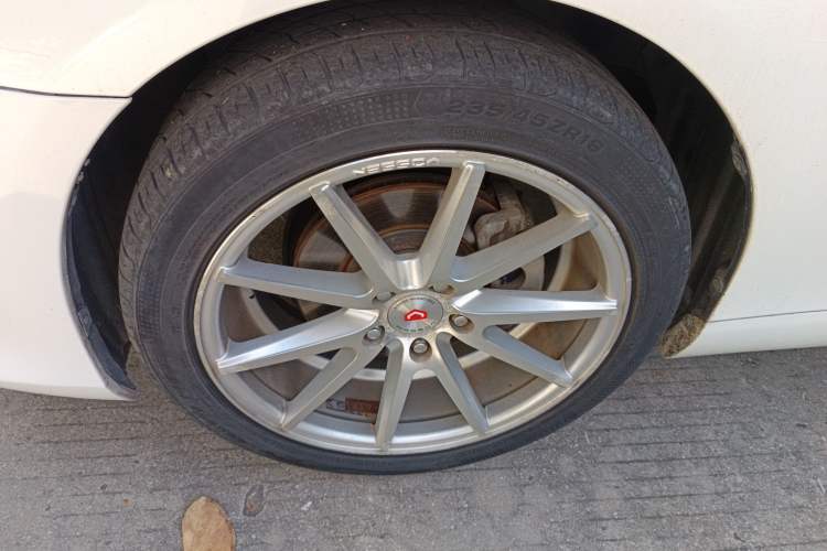 Used Toyota Reiz 2013 2.5S Elite Edition Left Front Wheel Hub