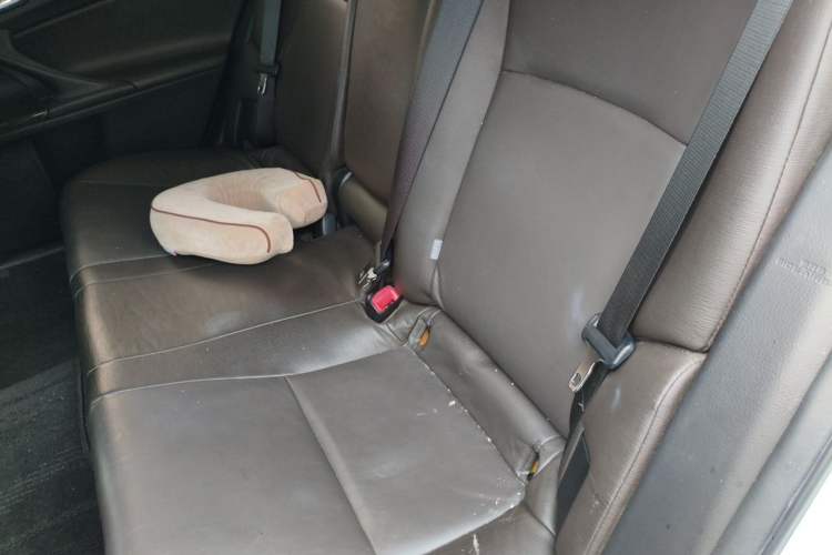 Used Toyota Reiz 2013 2.5V Elite Edition Left Rear Seat