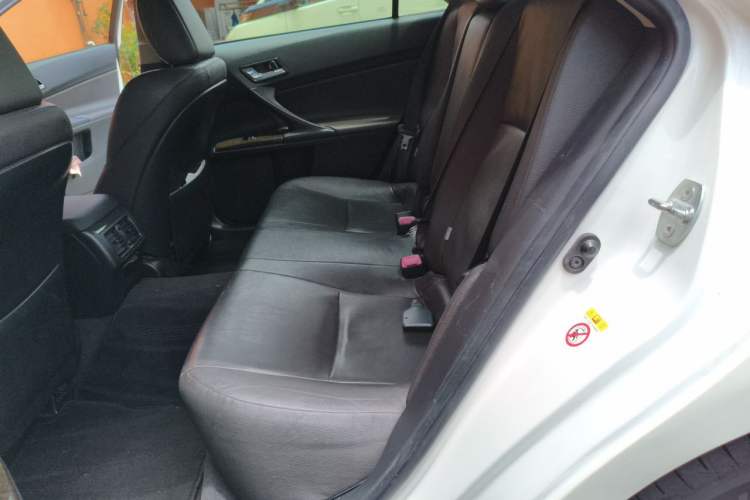 Used Toyota Reiz 2013 2.5V Elite Edition Left Rear Seat