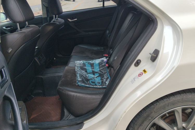 Used Toyota Reiz 2013 2.5V Shangrui Navigation Edition Left Rear Seat
