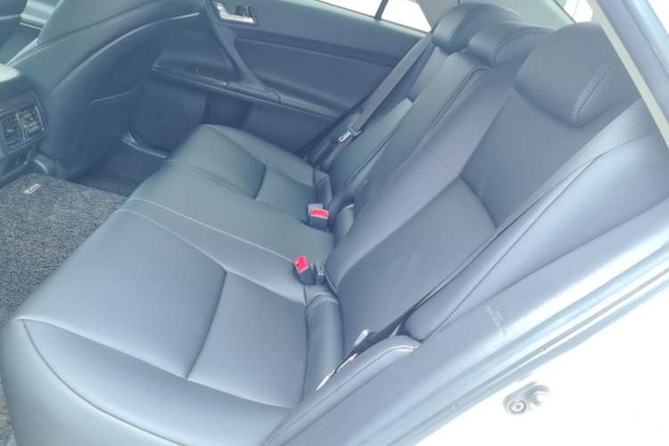 Used Toyota Reiz 2013 2.5V Shangrui Edition Left Rear Seat