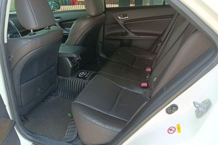 Used Toyota Reiz 2013 2.5V Elite Edition Left Rear Seat