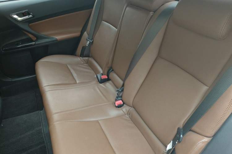 Used Toyota Reiz 2013 2.5S Elite Edition Left Rear Seat