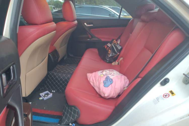 Used Toyota Reiz 2013 2.5V Elite Edition Left Rear Seat