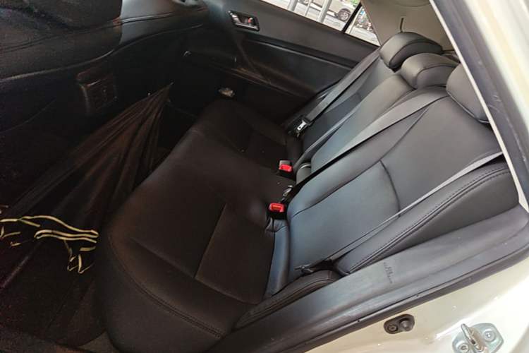 Used Toyota Reiz 2013 2.5S Elite Edition Left Rear Seat