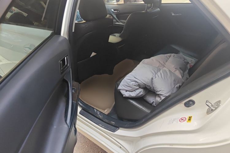 Used Toyota Reiz 2013 2.5V Elite Edition Left Rear Seat