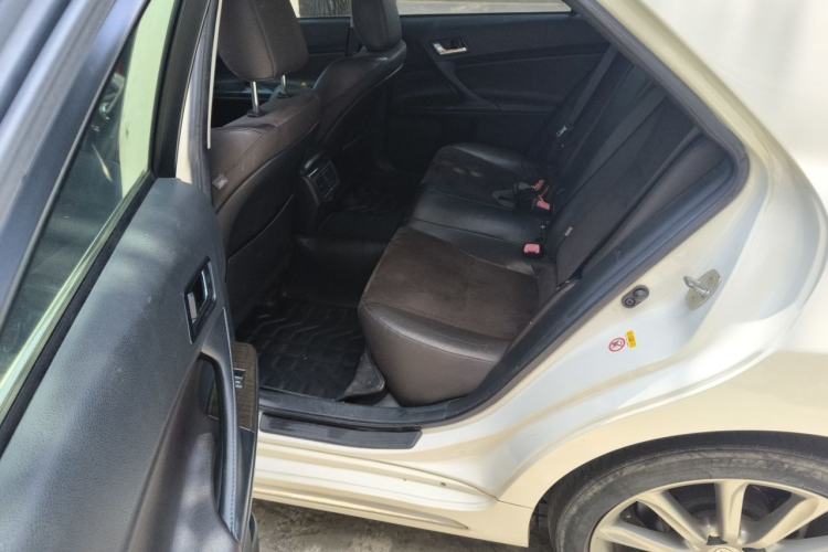 Used Toyota Reiz 2013 2.5V Luxury Navigation Edition Left Rear Seat