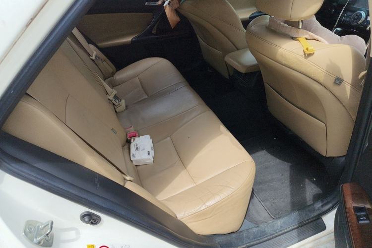 Used Toyota Reiz 2013 2.5V Elite Edition Left Rear Seat