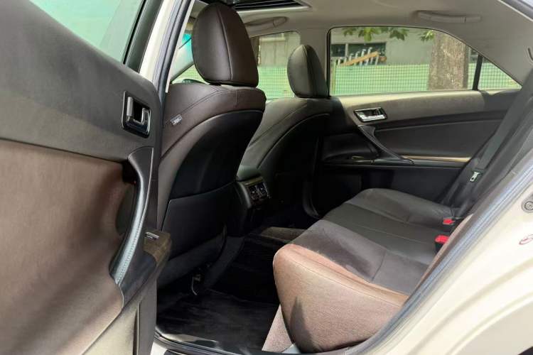 Used Toyota Reiz 2013 2.5V Shangrui Edition Left Rear Seat