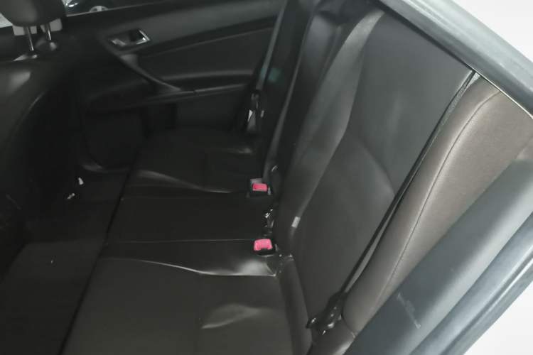 Used Toyota Reiz 2013 2.5V Elite Edition Left Rear Seat