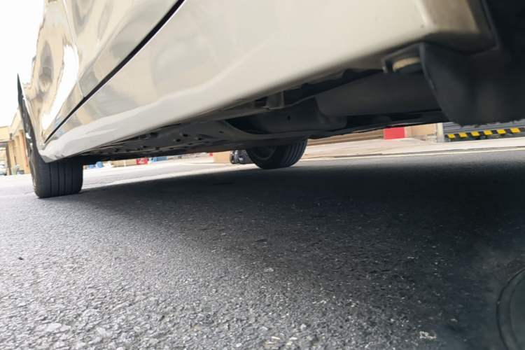 Used Toyota Reiz 2013 2.5S Elite Edition Left Side Sill