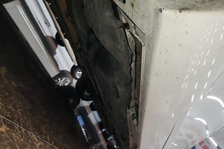 Used Toyota Reiz 2013 2.5S Elite Edition Left Side Sill