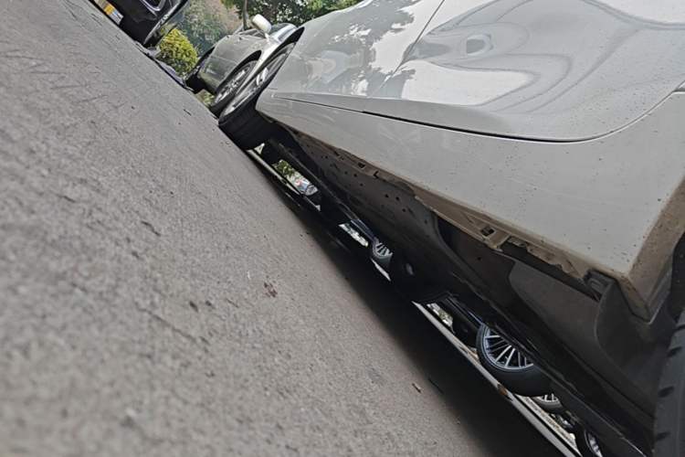 Used Toyota Reiz 2013 2.5V Elite Edition Left Side Sill