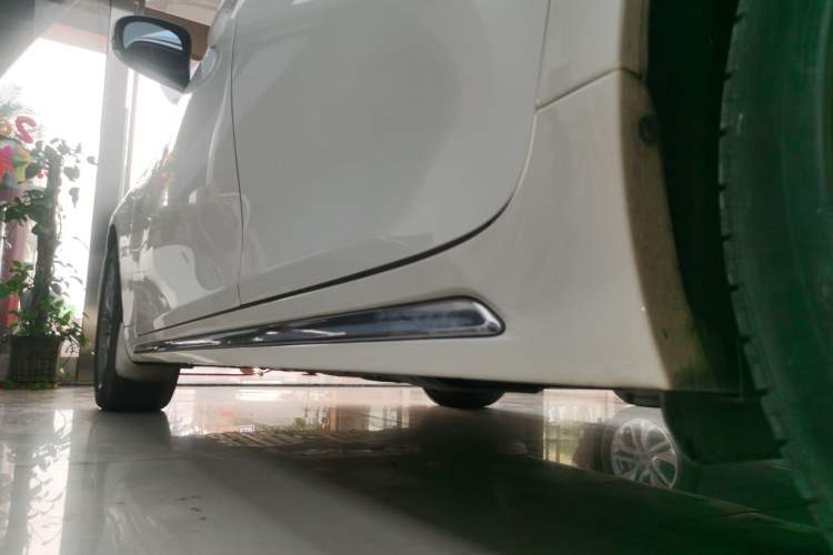 Used Toyota Reiz 2013 2.5V Shangrui Edition Left Side Sill