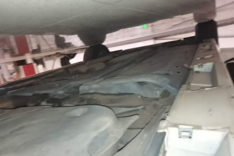 Used Toyota Reiz 2013 2.5V Elite Edition Left Side Sill