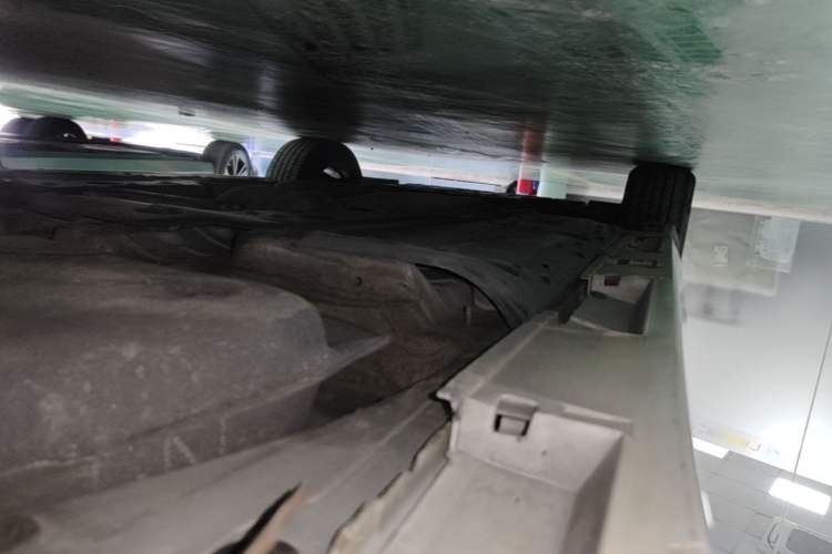 Used Toyota Reiz 2013 2.5V Elite Edition Left Side Sill