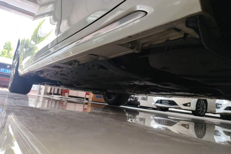 Used Toyota Reiz 2013 2.5V Shangrui Edition Left Side Sill