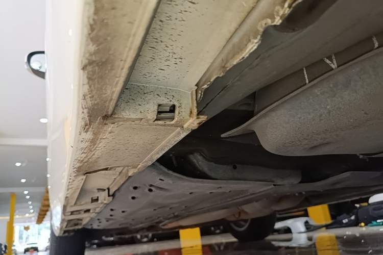 Used Toyota Reiz 2013 2.5S Elite Edition Left Side Sill