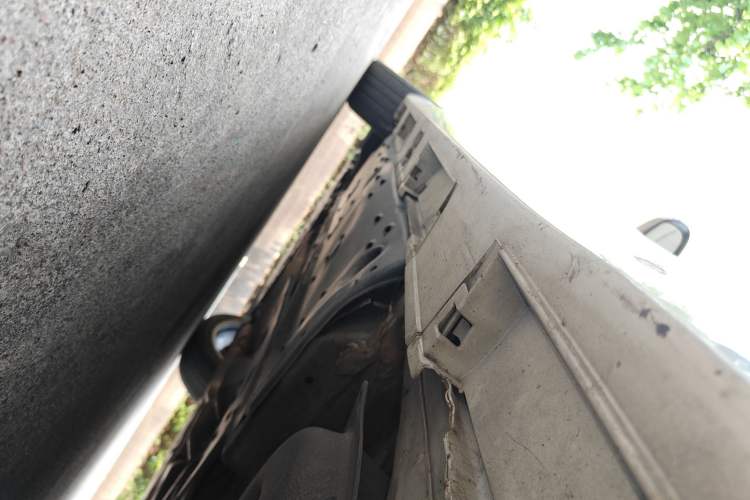 Used Toyota Reiz 2013 2.5S Elite Edition Left Side Sill