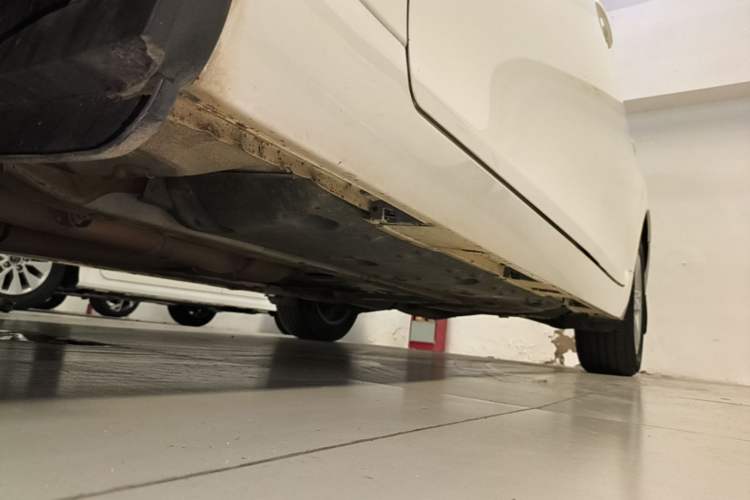 Used Toyota Reiz 2013 2.5S Elite Edition Left Side Sill