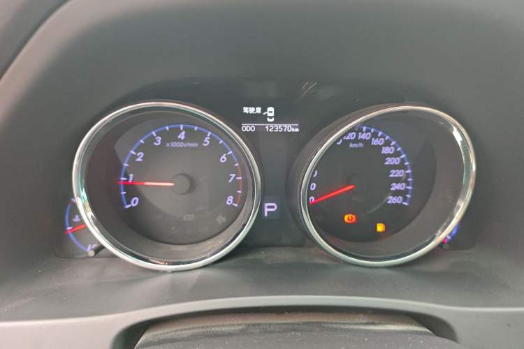 Used Toyota Reiz 2013 2.5V Shangrui Edition Odometer Close Up