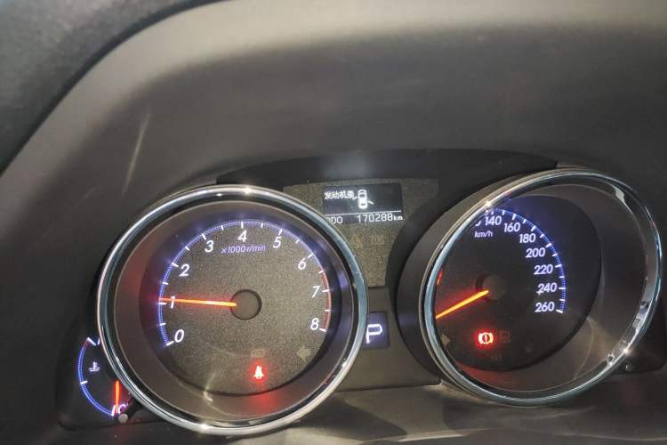 Used Toyota Reiz 2013 2.5V Elite Edition Odometer Close Up