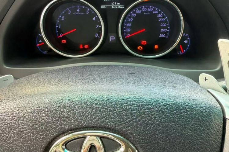 Used Toyota Reiz 2013 2.5V Elite Edition Odometer Close Up