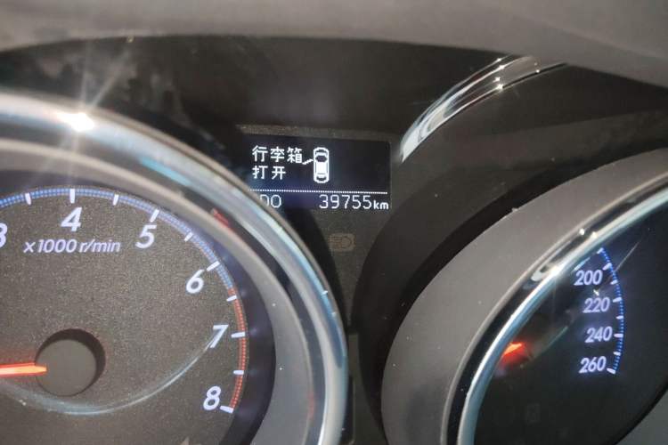 Used Toyota Reiz 2013 2.5V Shangrui Edition Odometer Close Up