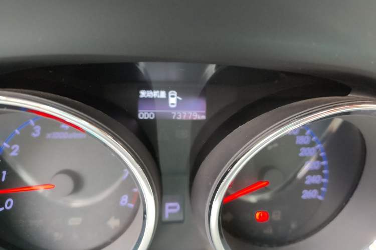 Used Toyota Reiz 2013 2.5V Elite Edition Odometer Close Up