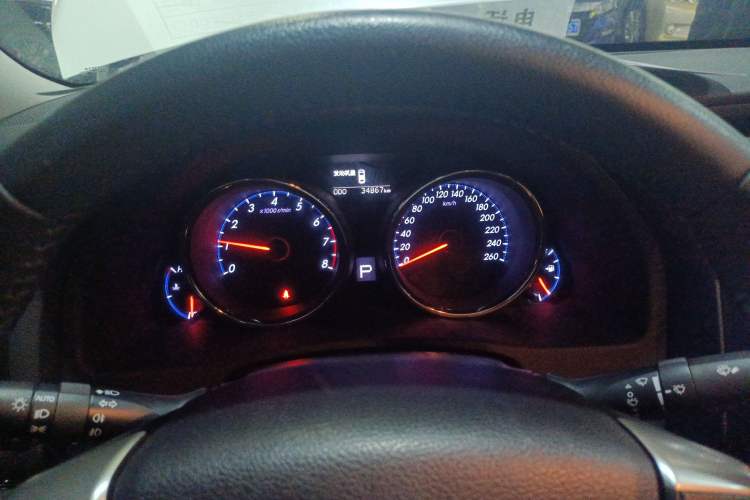 Used Toyota Reiz 2013 2.5V Shangrui Edition Odometer Close Up