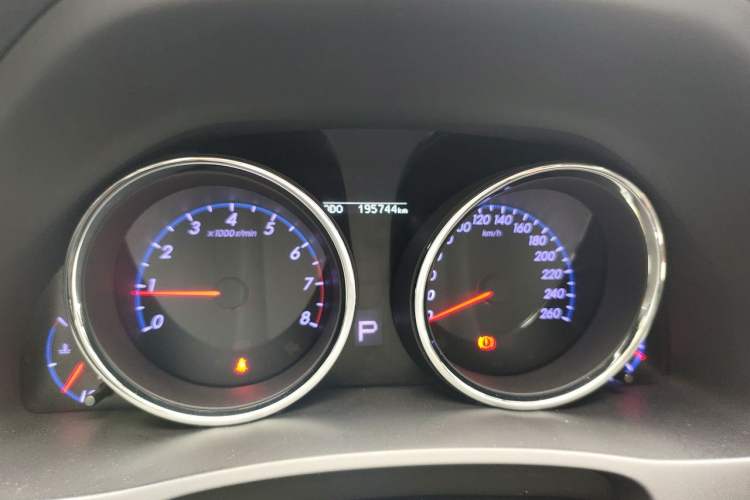 Used Toyota Reiz 2013 2.5S Elite Edition Odometer Close Up