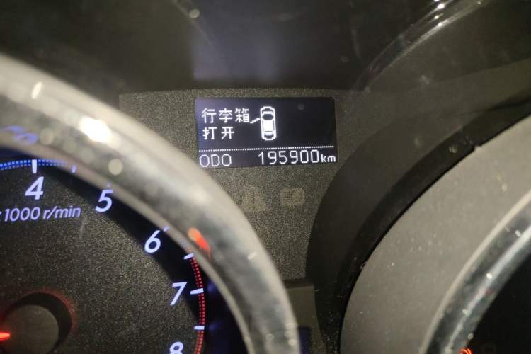 Used Toyota Reiz 2013 2.5V Shangrui Edition Odometer Close Up