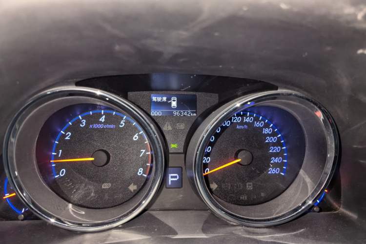 Used Toyota Reiz 2013 2.5S Elite Edition Odometer Close Up