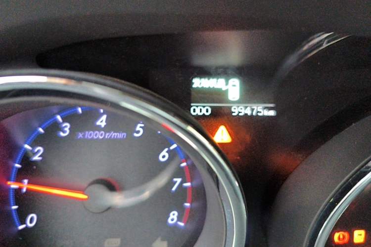Used Toyota Reiz 2013 2.5S Elite Edition Odometer Close Up