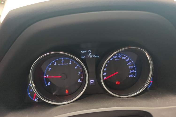 Used Toyota Reiz 2013 2.5S Elite Edition Odometer Close Up