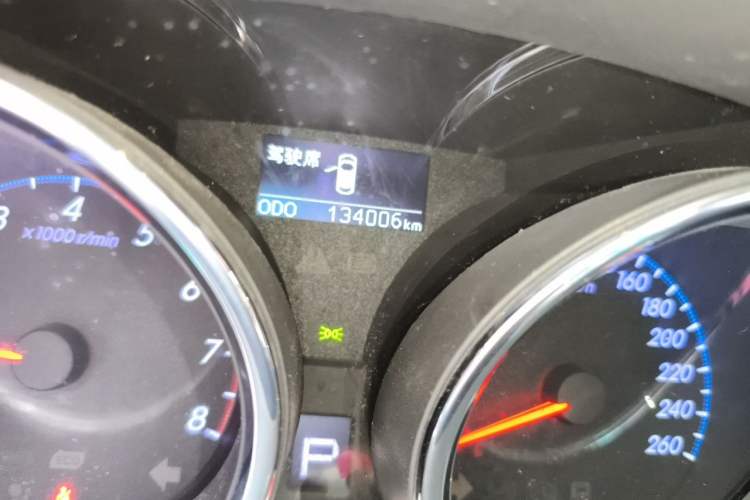 Used Toyota Reiz 2013 2.5V Shangrui Edition Odometer Close Up
