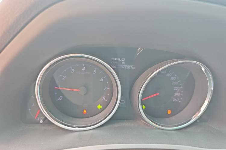Used Toyota Reiz 2013 2.5V Elite Edition Odometer Close Up