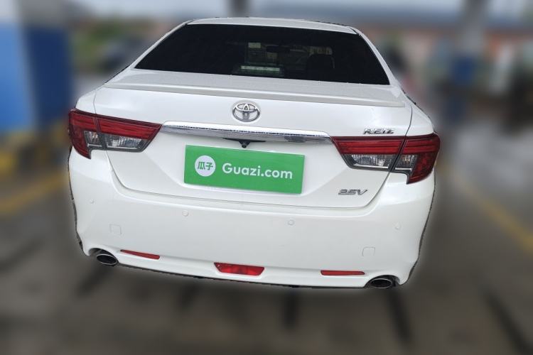 Used Toyota Reiz 2013 2.5V Elite Edition Rear