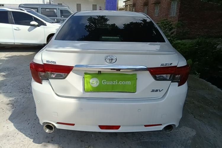 Used Toyota Reiz 2013 2.5V Elite Edition Rear